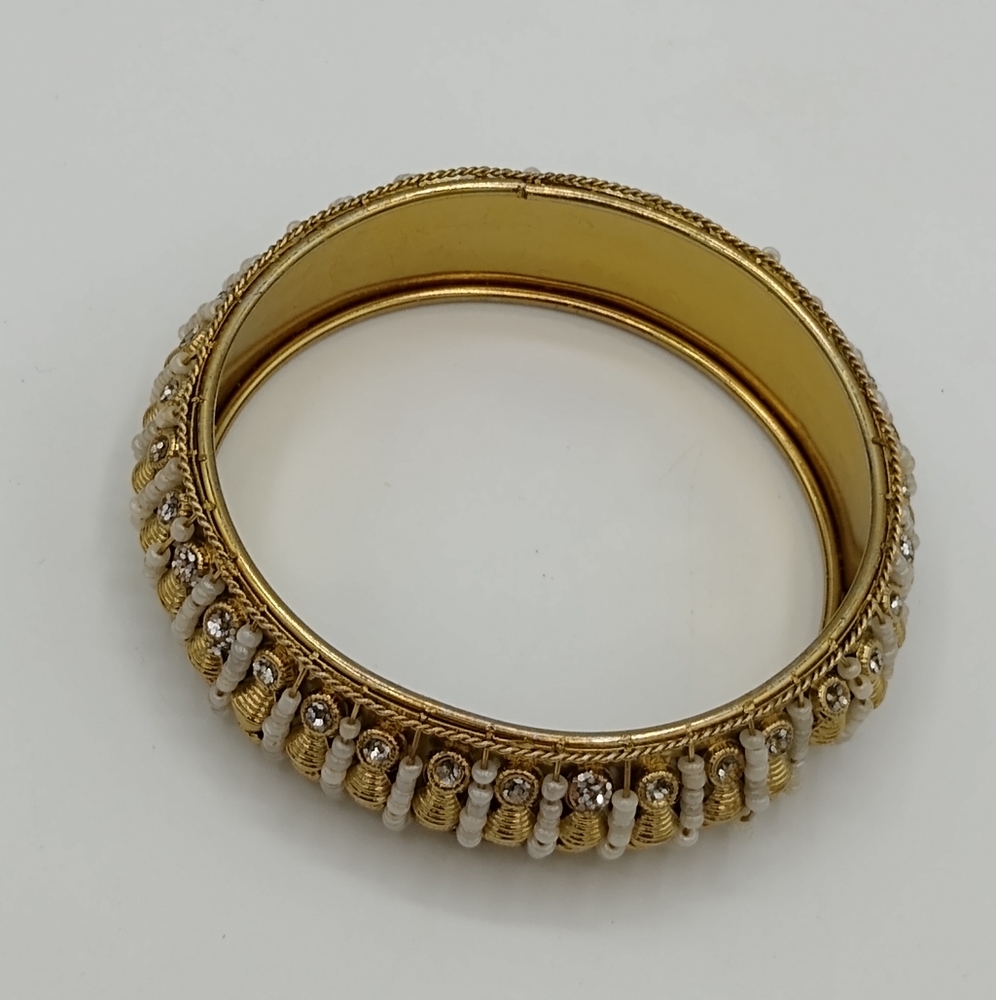 Wire Wrapped Wide Chunky Gold tone Beaded Wire Rhinestone Bangle Vintage - Picture 5 of 10